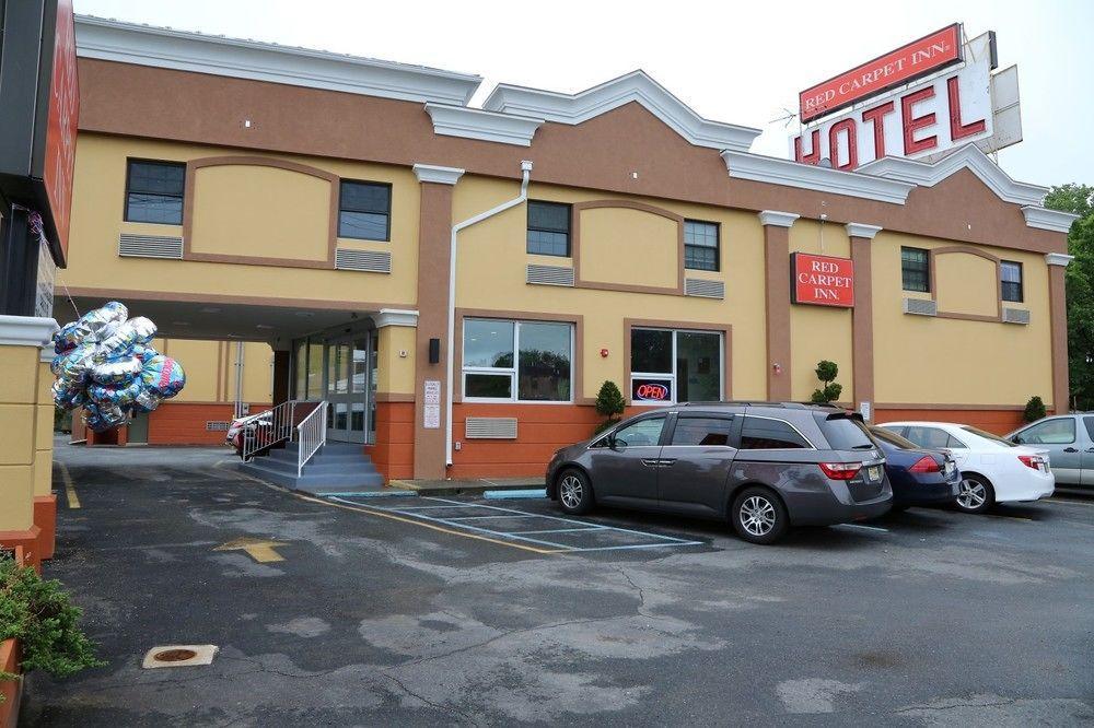 Red Carpet Inn Elmwood Elmwood Park Exterior photo