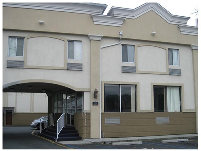 Red Carpet Inn Elmwood Elmwood Park Exterior photo